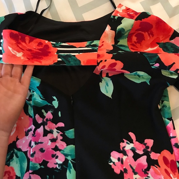 Jessica Howard Dress with flare sleeves - Picture 2 of 7